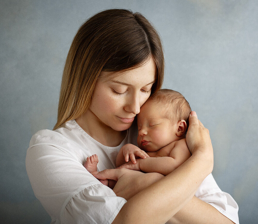 Baby fotoshooting mit Familie und mit Mama