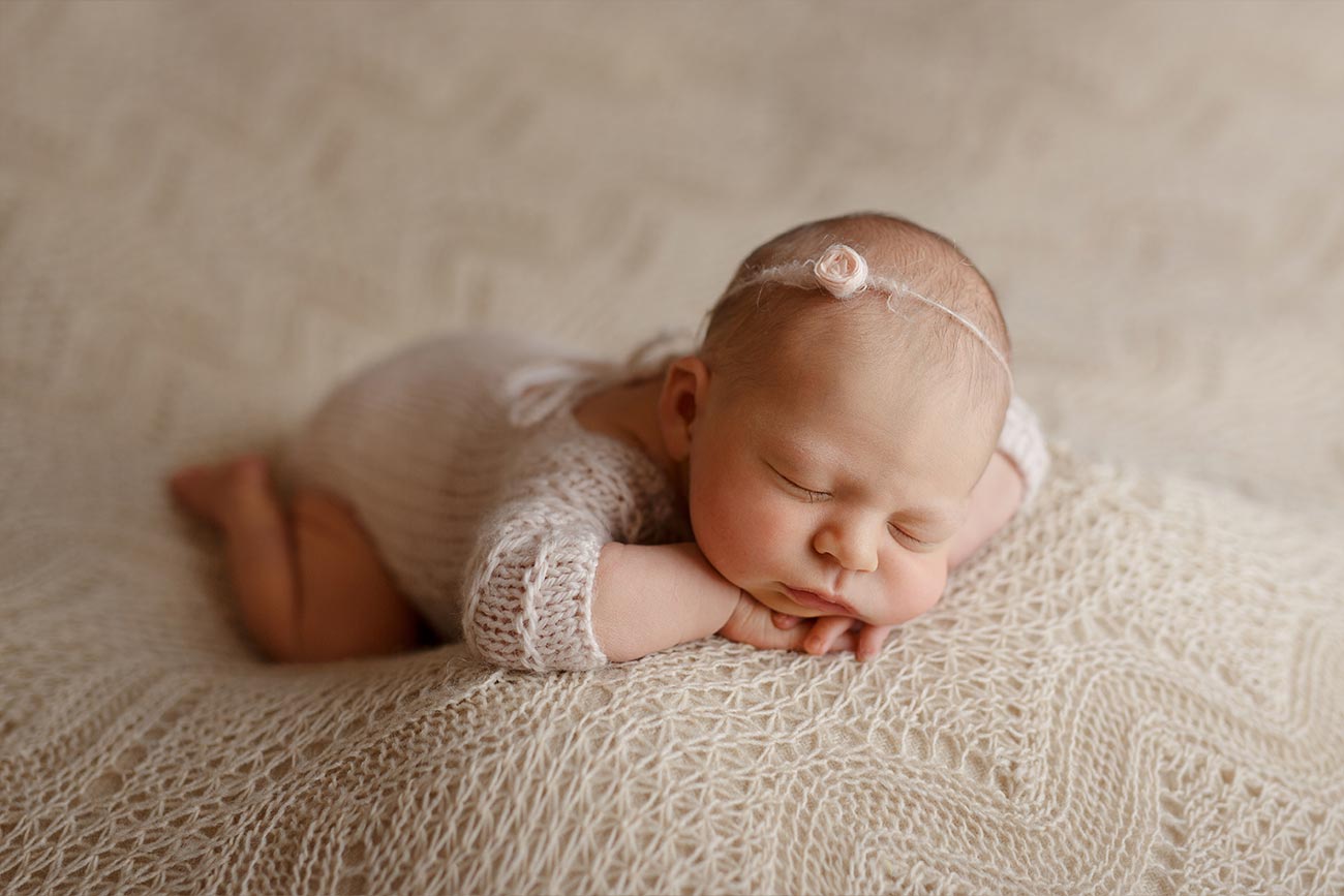 Posing auf dem Bean Bag Workshop Newborn Fotografie