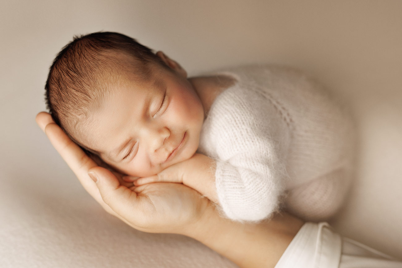 baby natuerlich fotosession Nuernberg natuerliche Newborn Fotografie Nuernberg
